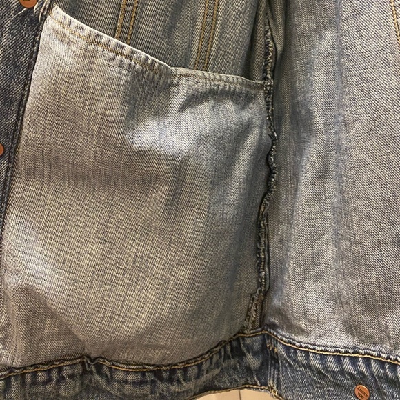 Lucky Brand Boyfriend Trucker Jean Jacket - Picture 10 of 15